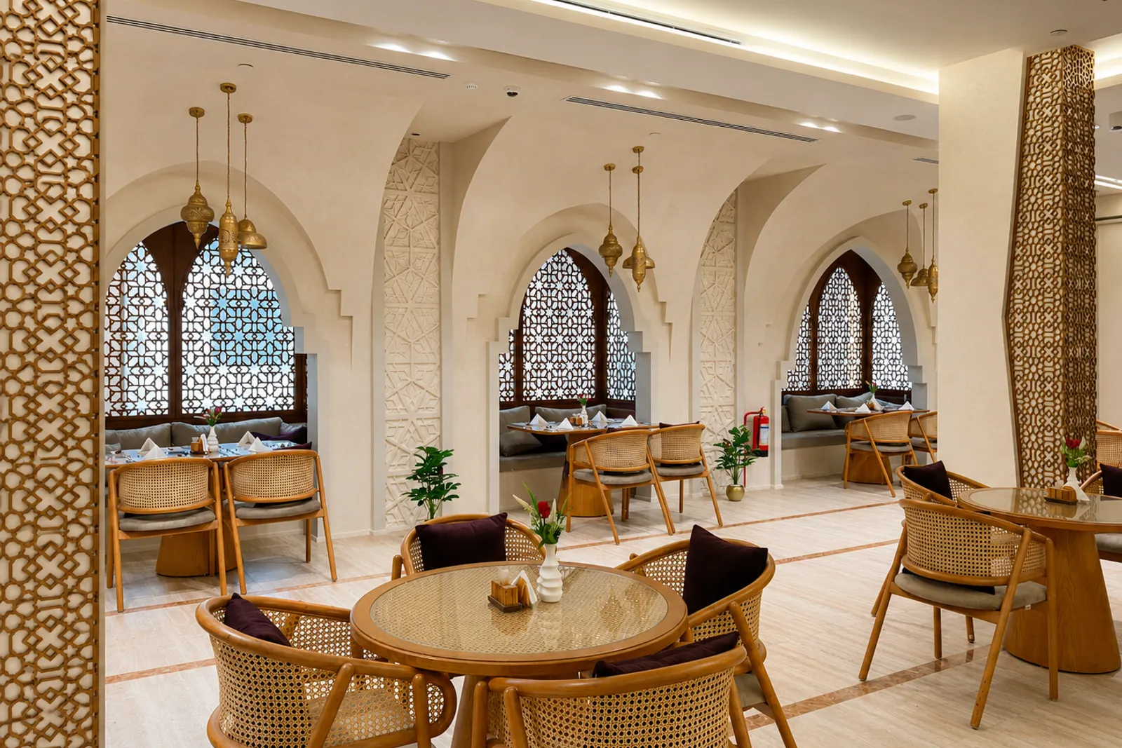 Komaila Café & Lounge